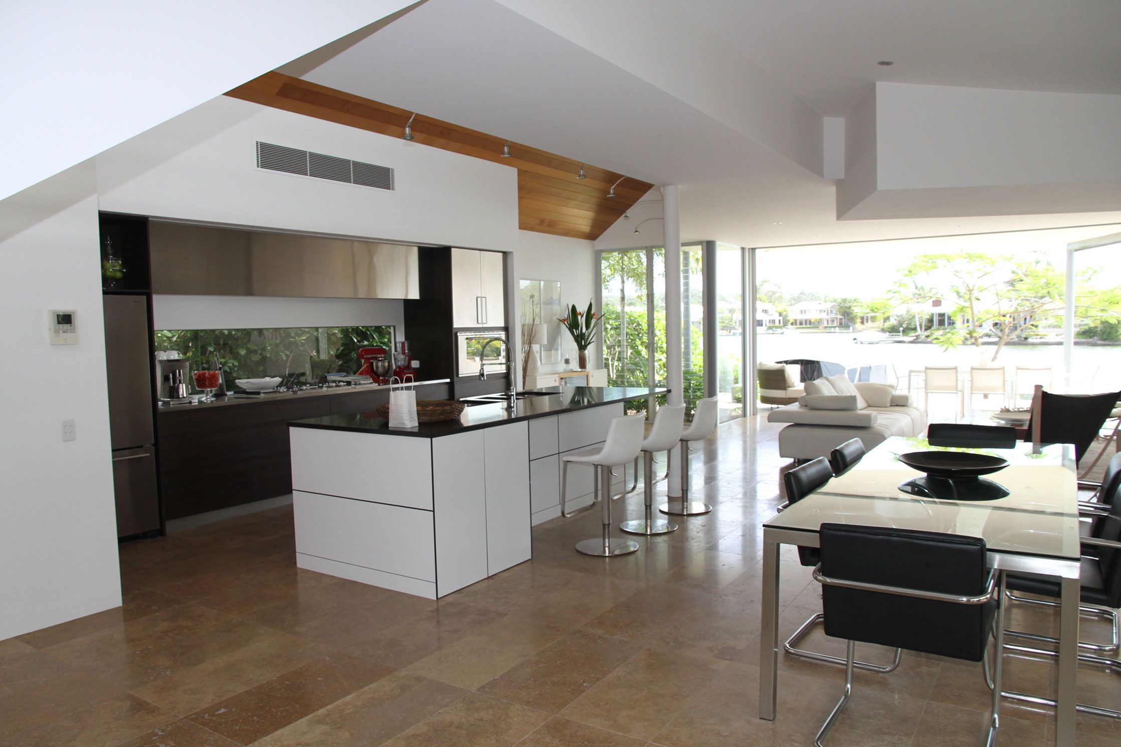 Modern Contemporary Kitchen modernkitchen-featured